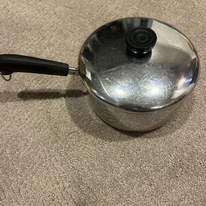 Vtg 1801 Revere Ware Copper Bottom  2 Qt -91mlSaucepan w/ Lid Clinton IL U.S.A.